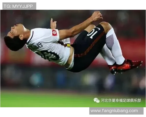 巴西足球明星后空翻技艺展现激情与力量的完美结合