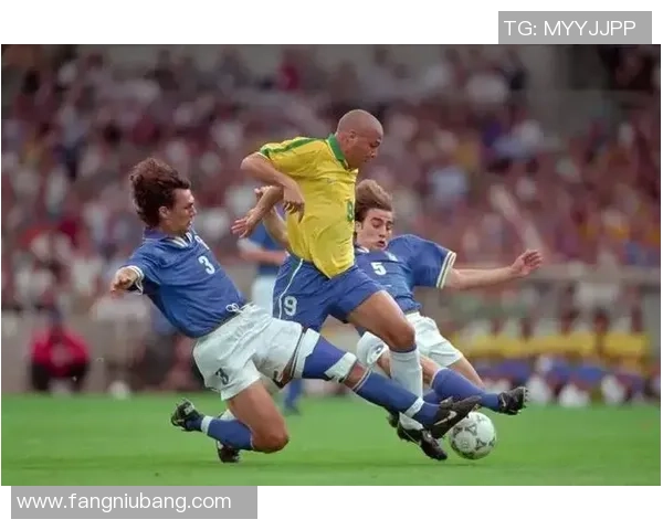 踢球技巧卓越的足球明星们展现风采与实力的精彩瞬间